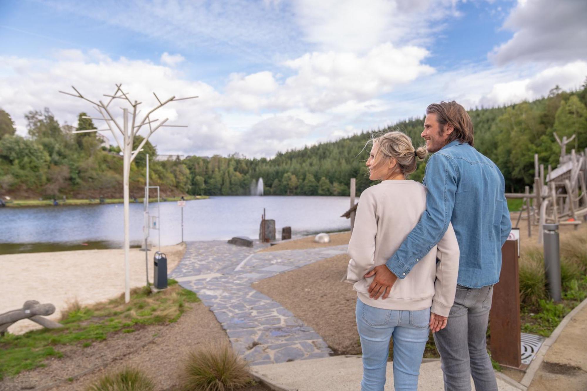 Отель Landal Glamping Нёфшато Экстерьер фото