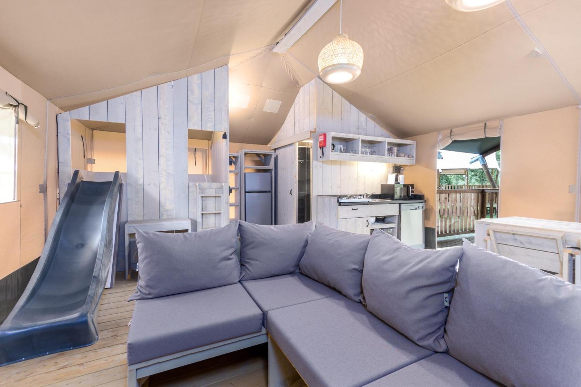 Отель Landal Glamping Нёфшато Номер фото