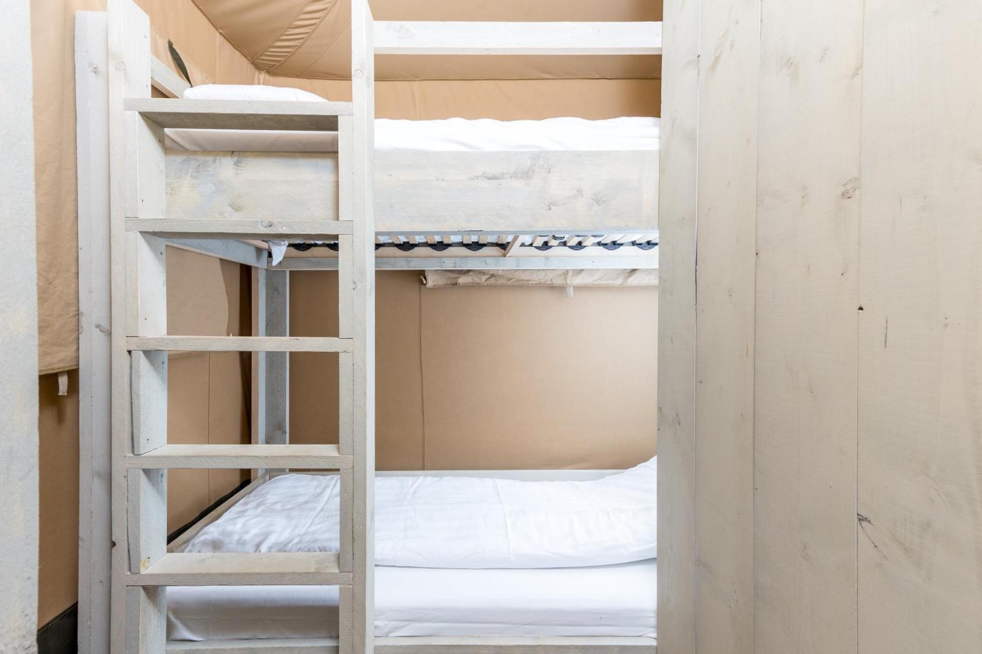 Отель Landal Glamping Нёфшато Номер фото