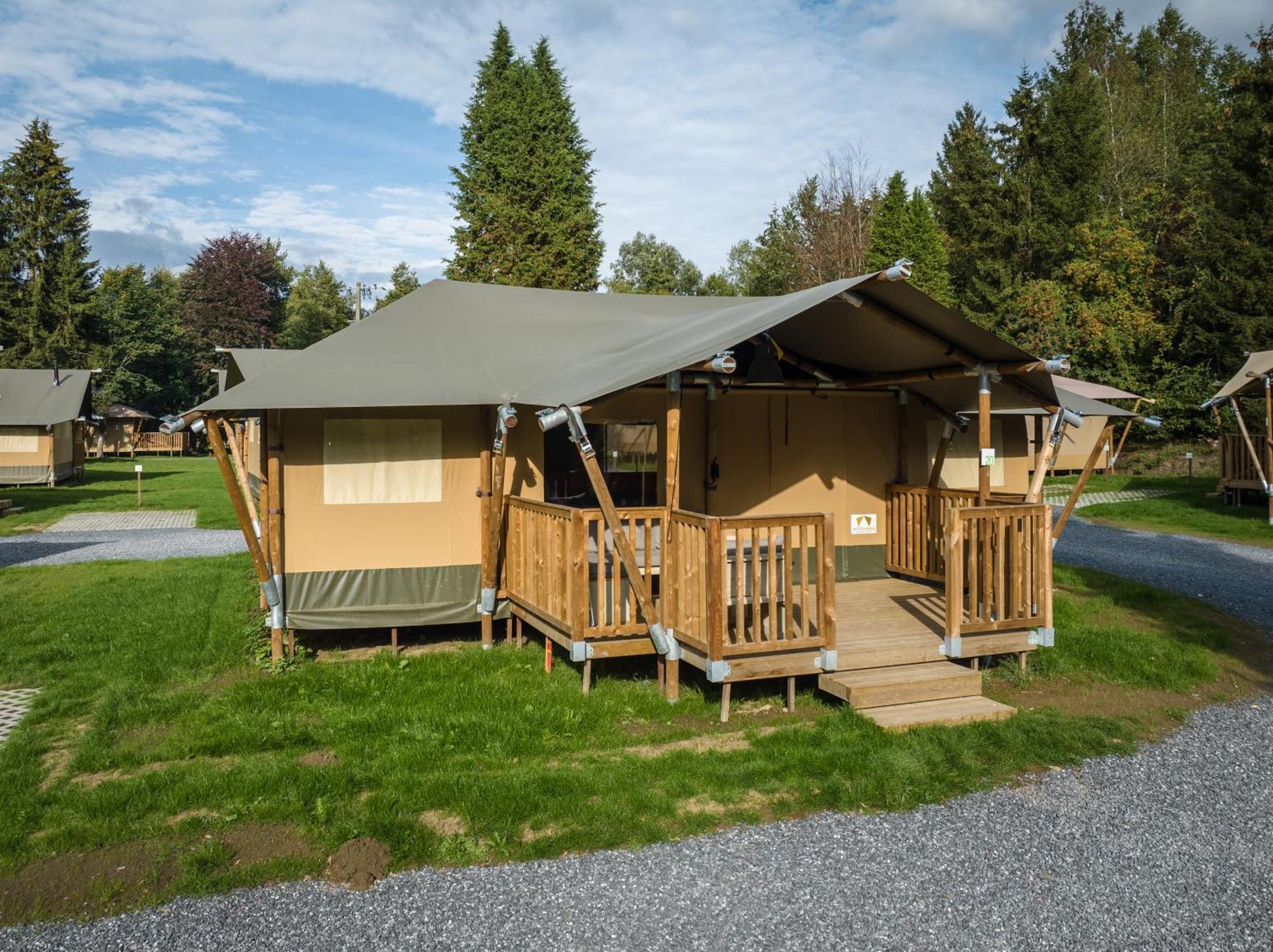 Отель Landal Glamping Нёфшато Номер фото