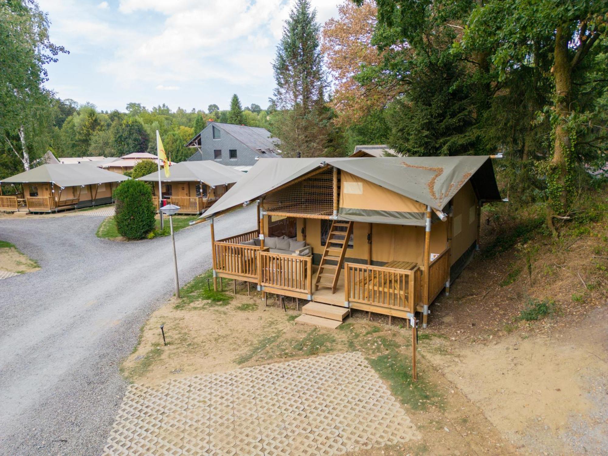 Отель Landal Glamping Нёфшато Номер фото