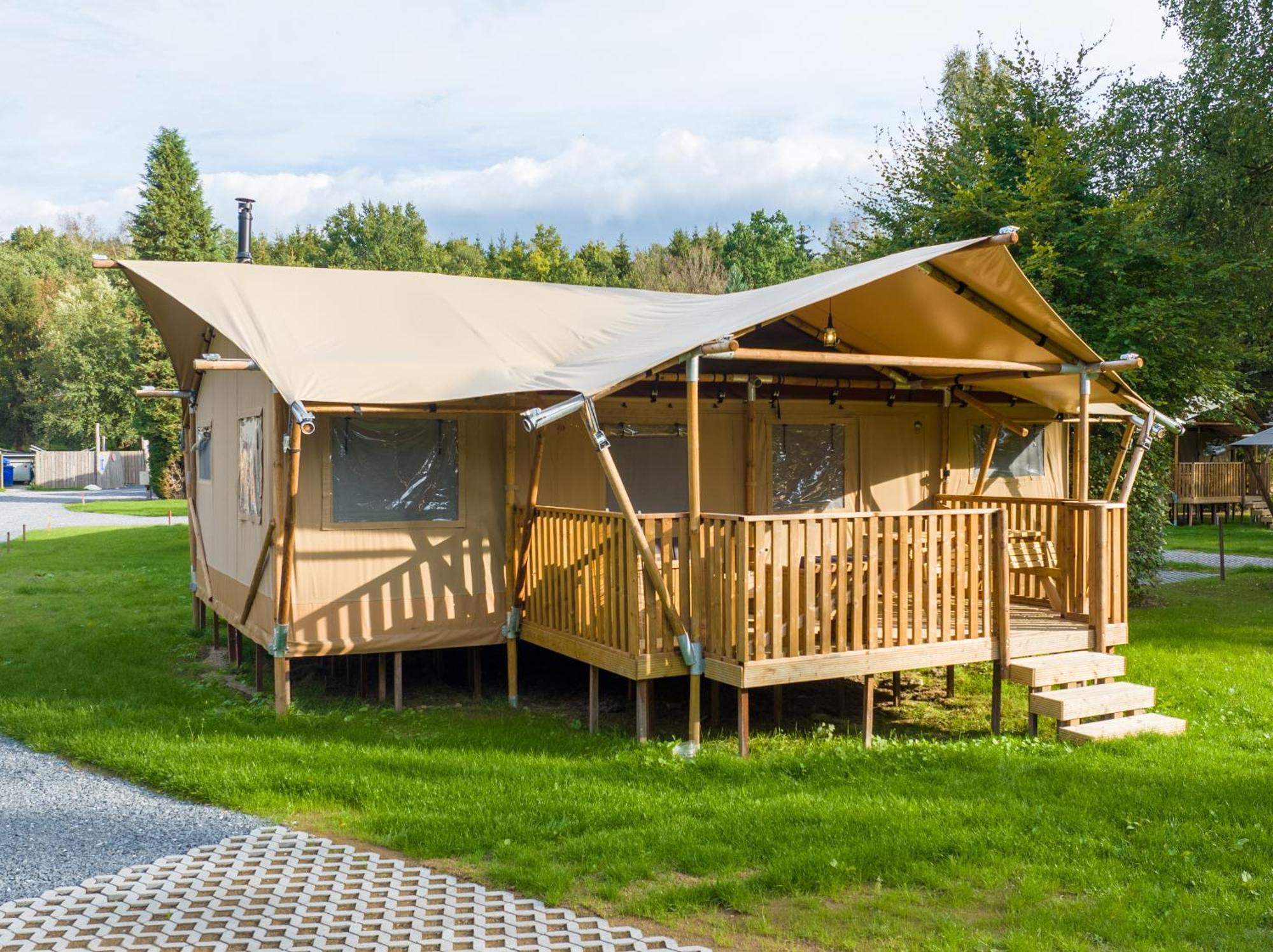 Отель Landal Glamping Нёфшато Номер фото